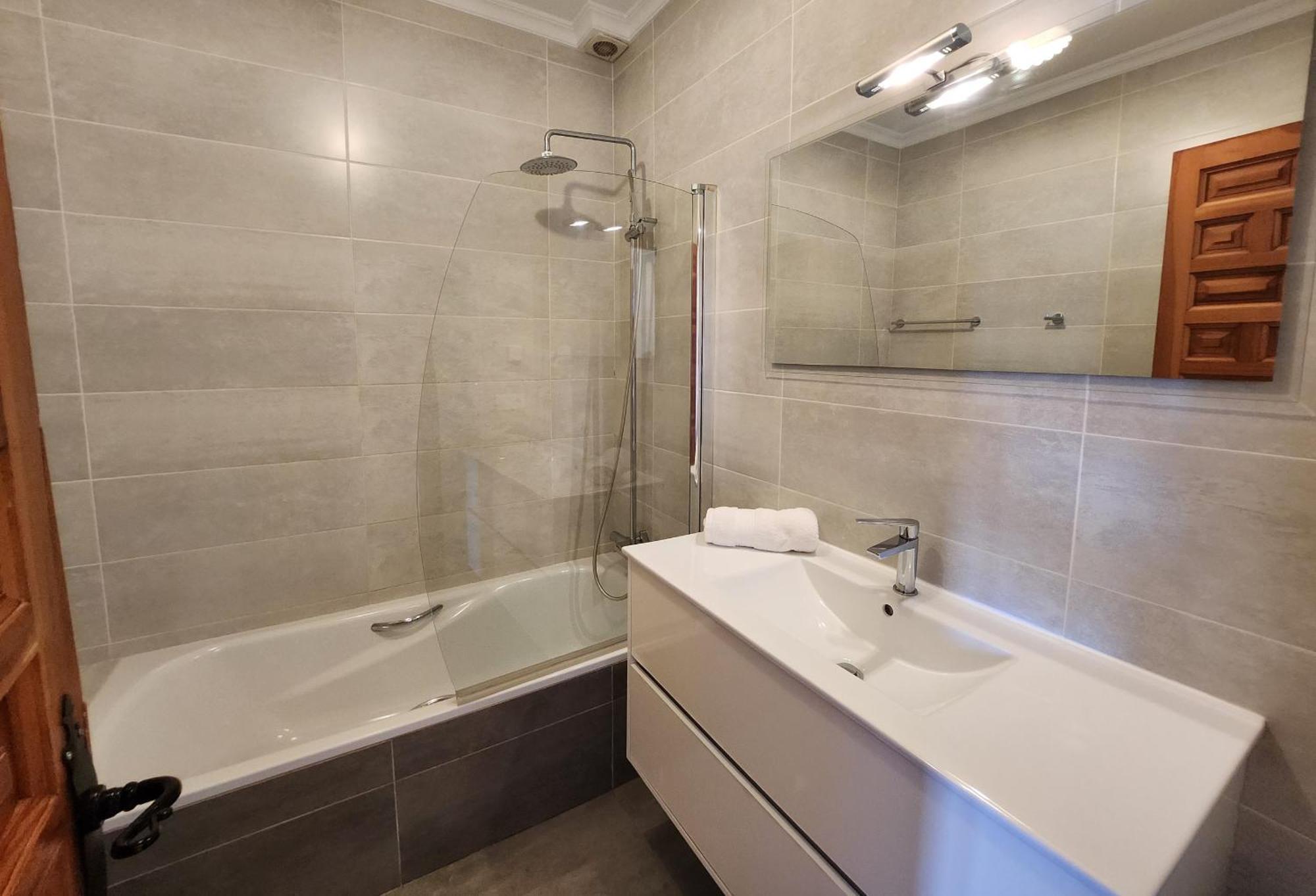 R1352 Pinomar D Villa Нерха Екстериор снимка